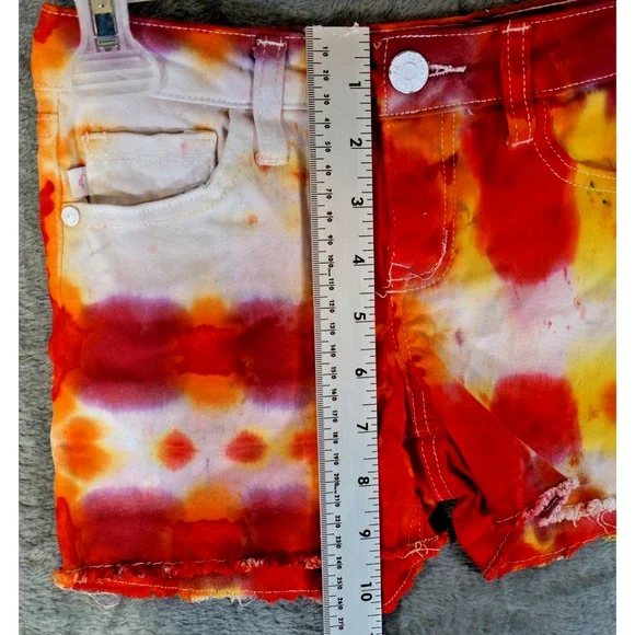 Tommy Bahama Girls 10 Artisan Hand Dyed Cutoff Shorts Red Orange Yellow Fire Gri - Picture 9 of 11
